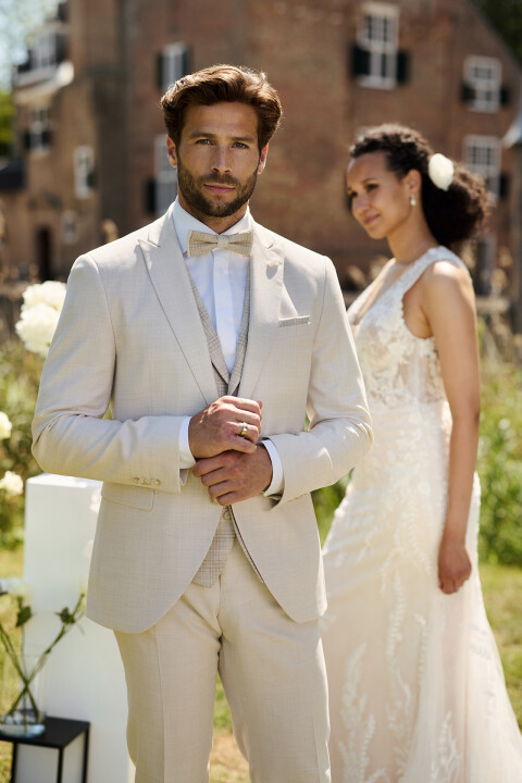 Ecru trouwpak met geruit gilet | Immediate